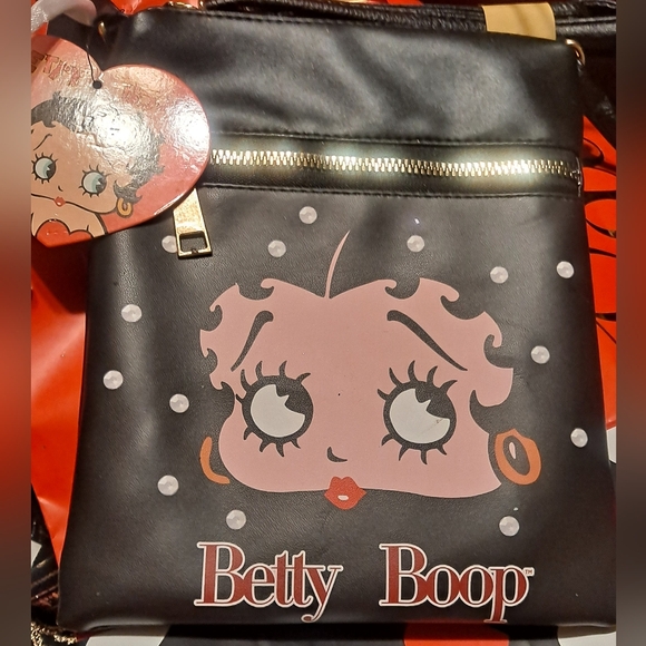 Betty Boop Crossbody Bag - Picture 2 of 6